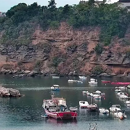 Monolocale Azzurro Прочида