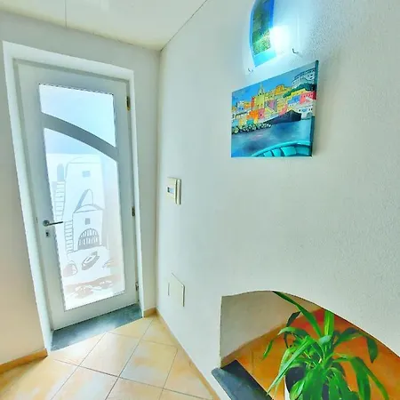 Monolocale Azzurro Appartamento *