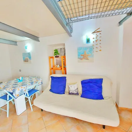 Lägenhet Monolocale Azzurro *