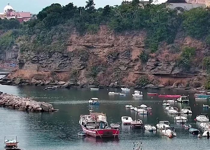 Monolocale Azzurro Прочида